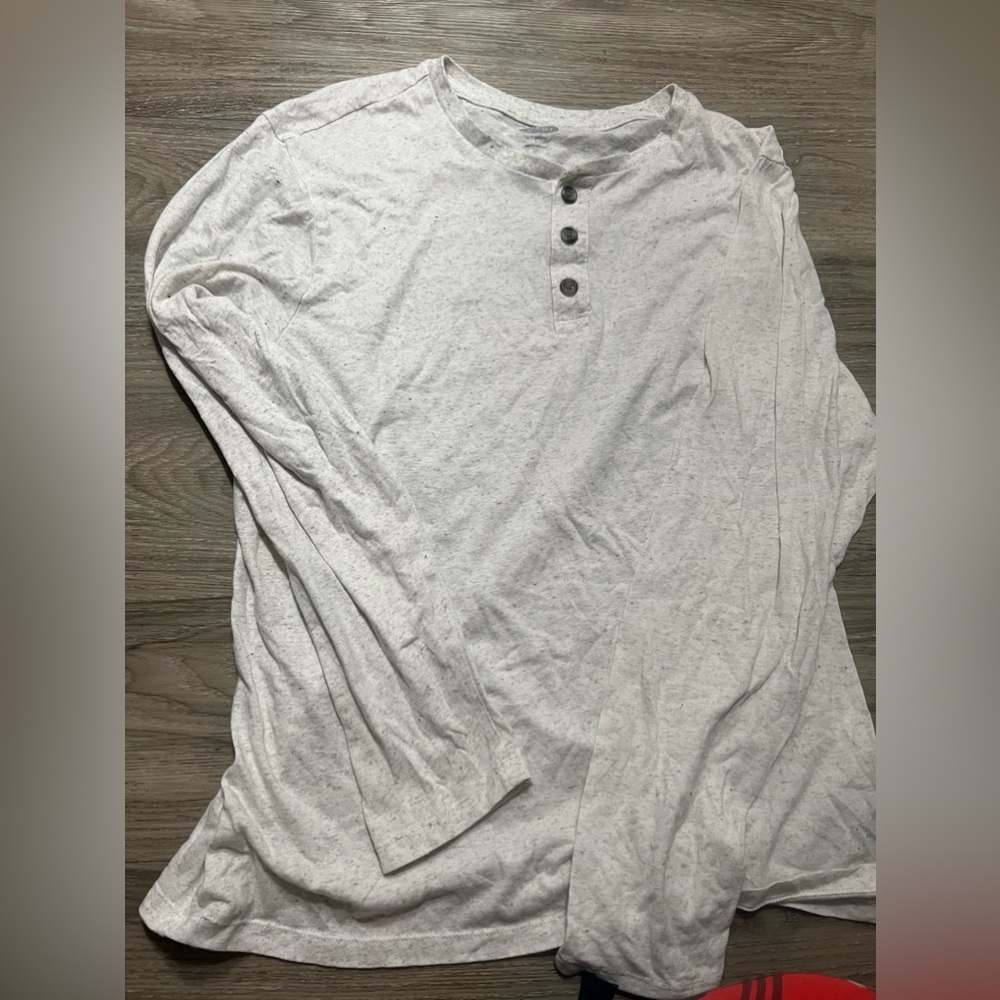 Men’s long sleeve shirt